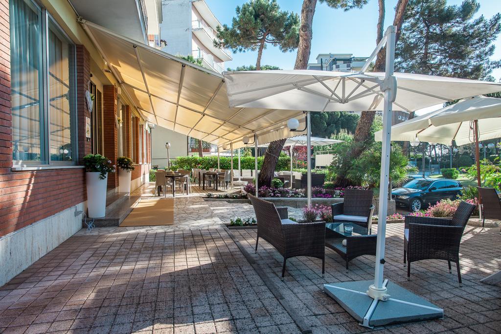 Hotel Olympic Milano Marittima Exterior foto